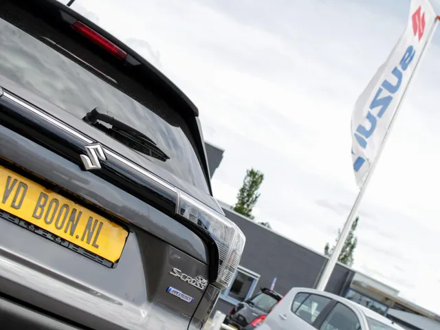 Suzuki S-Cross 1.4 Boosterjet Select Smart Hybrid Automaat | Cruise | Carplay/Android | Camera | Park sens | Lm-Velgen