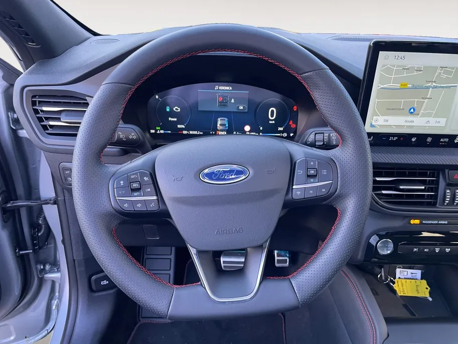 Ford Kuga 2.5 PHEV ST-Line X 243pk automaat | NL auto | Winterpack | Technology pack | Kantel / schuifdak | Trekhaak | 19inch lichtmetalen velgen