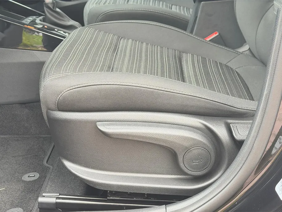 Kia Stonic 1.0 T-GDi MHEV DynamicPlusLine Dealer onderhouden | Automaat | Stuur + stoelverwarming | Climate control | Privacy glass |