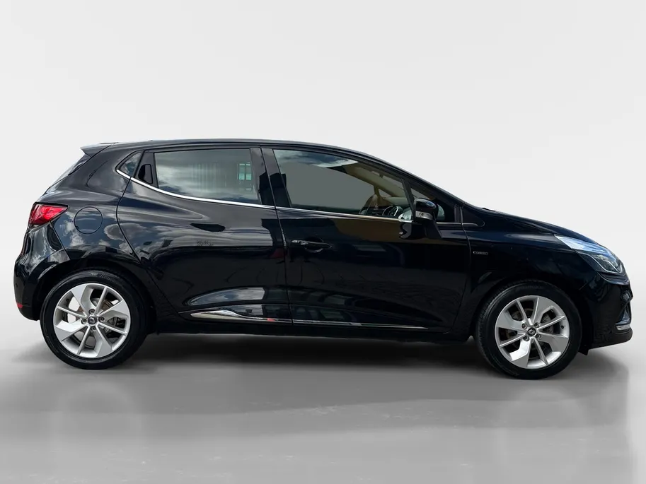 Renault Clio 0.9 TCe Limited | Navigatie | Bluetooth | Parkeersensoren | Onderhoudshistorie | LMV | Airco | Cruise Control | 12 Maanden BOVAG Garantie