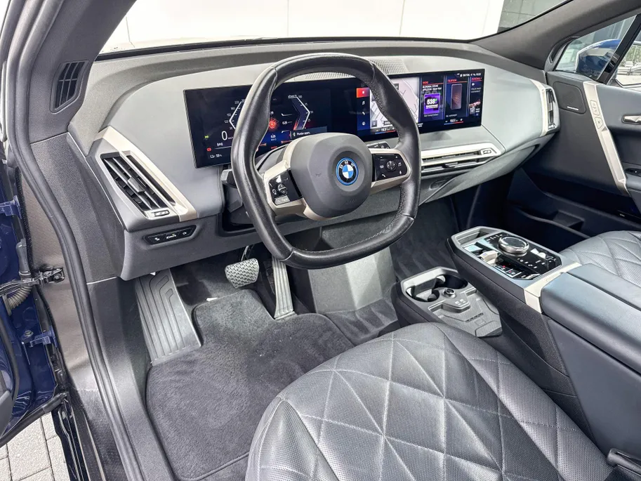 BMW iX xDrive40
