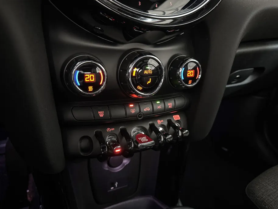 MINI Cooper Cabrio 1.5 One Classic
