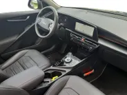 Kia Niro 1.6 GDi Hybrid DynamicPlusLine | Schuifdak | Stoel en stuurverwarming | Dodehoekdetectie | Head-up Display | Camera | verbruik 1 op 20!