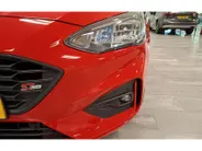 Ford Focus Wagon 1.0 EcoBoost 125PK Hybrid ST Line Business | Winter Pack | Achteruitrij camera | NL Auto |