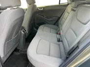 Hyundai IONIQ 1.6 GDi PHEV Premium 142PK | 52km elektrisch WLTP | Navigatie | Trekhaak | Climate Control | Apple Carplay & Android Auto | Parkeersensoren rondom | Stoel- en stuurverwarming |