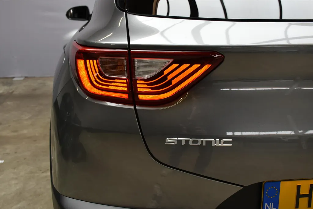 Kia Stonic 1.0 T-GDi MHEV 100pk DCT7 DynamicPlusLine