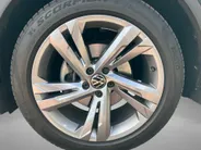 Volkswagen Tiguan 1.5TSI/150PK R-Line DSG · Panoramadak · Harman Kardon sound · Apple/Android Car Play · Camera + Parkeersensoren