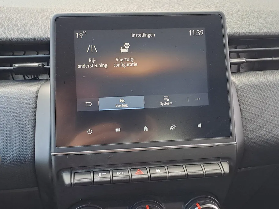 Renault Clio 1.0 TCe 90 Equilibre | Navigatie | Cruise | DAB | Rijstrooksensor met correctie | Airco | Apple Carplay/Android Auto