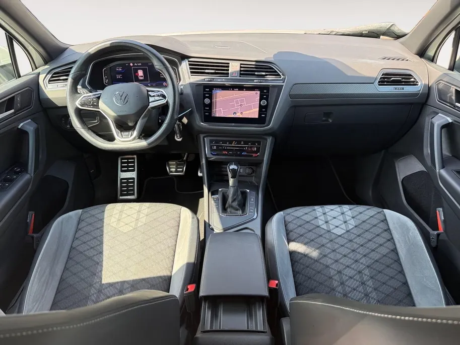Volkswagen Tiguan 1.5 TSI R-Line Business+ | Automaat | Cruise Control | Climate Control | Digital Dashboard | Stoelverwarming | Stuurverwarming | Navigatie | Parkeersensoren |
