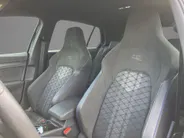 Volkswagen Golf 1.5eTSI/150PK DSG R-Line · Camera · Apple/Android Car Play · Stuur- & Stoelverwarming · Garantie t/m 14-03-2027