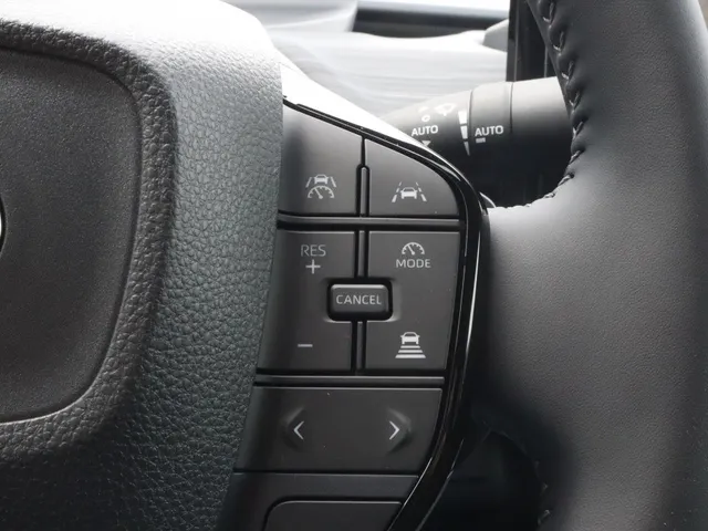 Toyota C-HR+ First Edition 77 kWh | Stuur/Stoel Verwarming | Apple/Android Auto