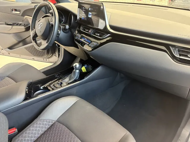 Toyota C-HR 1.8 Hybrid Dynamic | blindspot | Stuur en Stoelverwarming | PDC