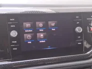 Volkswagen Taigo 1.0 TSI Life | Automaat | Apple Carplay/Android Auto | Navi  | Cruise control adaptief | Camera | Voorstoelen verwarmd
