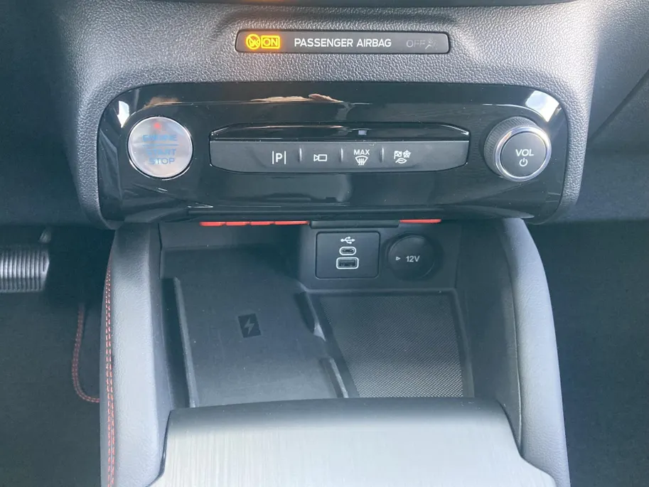 Ford Kuga 2.5 PHEV ST-Line 243 pk Driver Assistance Pack - Reservewiel - Elektrisch wegklapbare trekhaak **NIEUW UIT VOORRAAD LEVERBAAR**