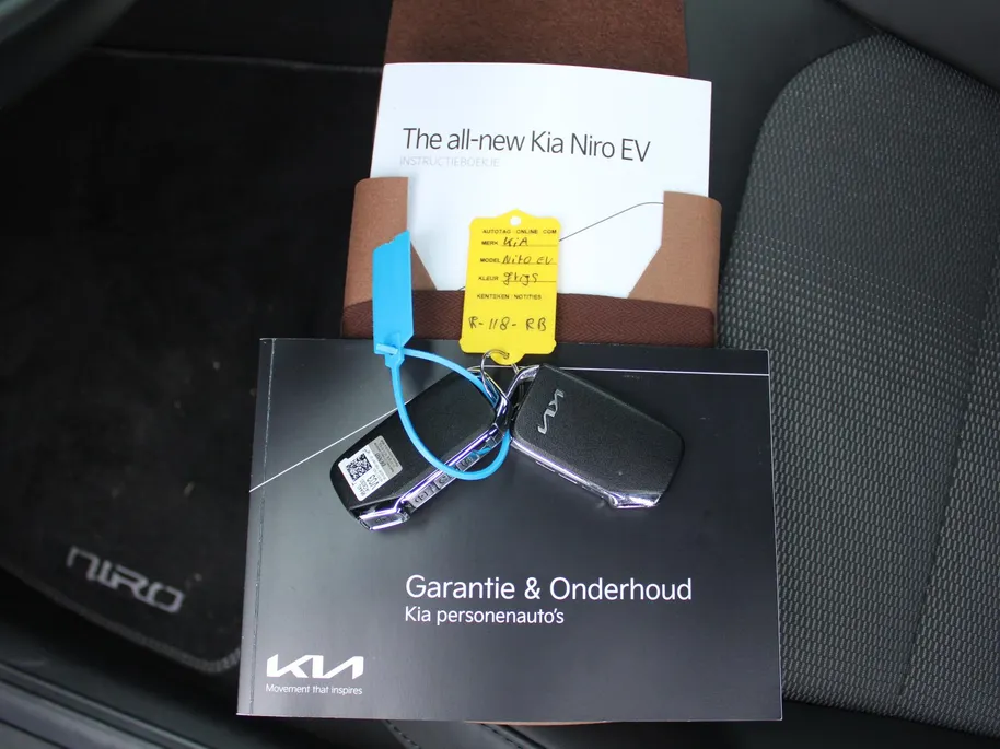 Kia Niro EV DynamicLine 64.8 kWh | 17' LM | Airco | Cruise | Camera | Navi | PDC |