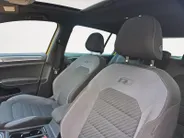 Volkswagen Golf 1.0 TSI Highline Business R | Panoramadak | Virtual Cockpit | Achteruitrijcamera | Apple/Android Auto | Dynaudio | 12 maanden garantie |
