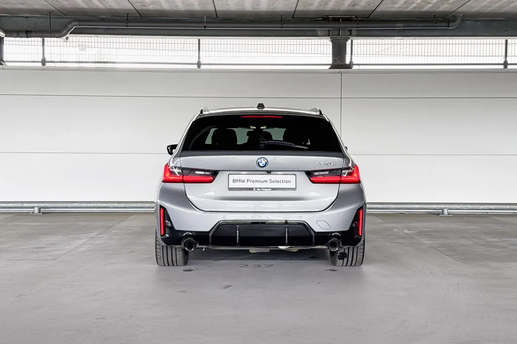BMW 3 Serie Touring 330e
