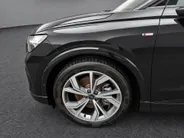 Audi Q4 Sportback e-tron 40 S edition 77 kWh 204pk · Camera · Sonos Audio · Keyless · Elek. Achterklep · Navigatie · Stoelverwarming · 20'' Inch ·