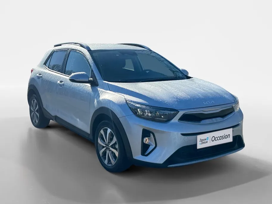 Kia Stonic DynamicLine Automaat | Navi | Clima | Camera | Cruise Control | LM Velgen | Apple Carplay | Android Auto