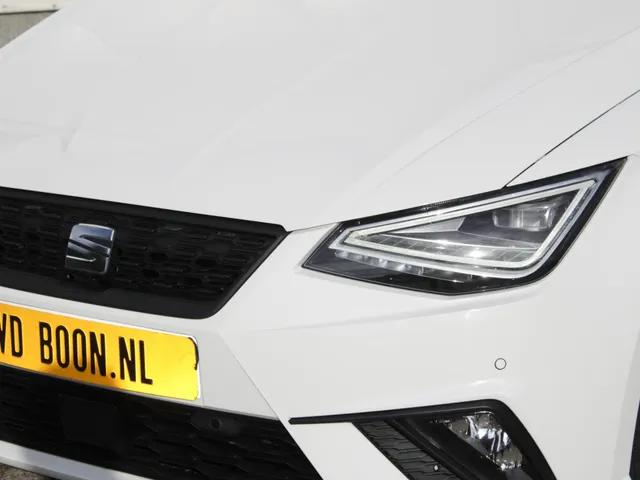 SEAT Ibiza 1.0 EcoTSI Style | Navi | Carplay / Android Auto | Cruise | Park sens | Clima