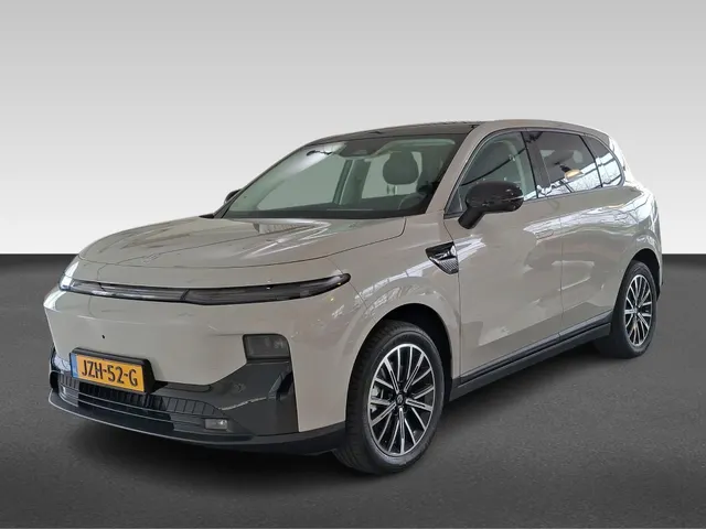 Leapmotor B10