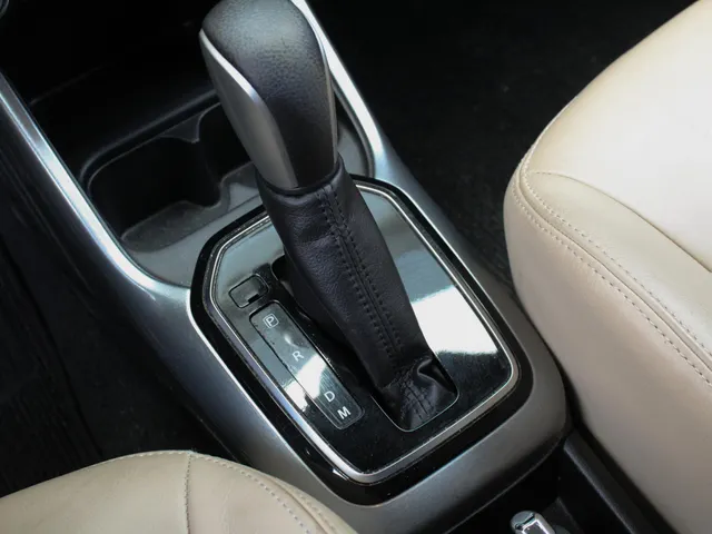 Suzuki Ignis 1.2 Smart Hybrid Style Automaat | Navi | Leder | Cruise | Camera | Lm-Velgen