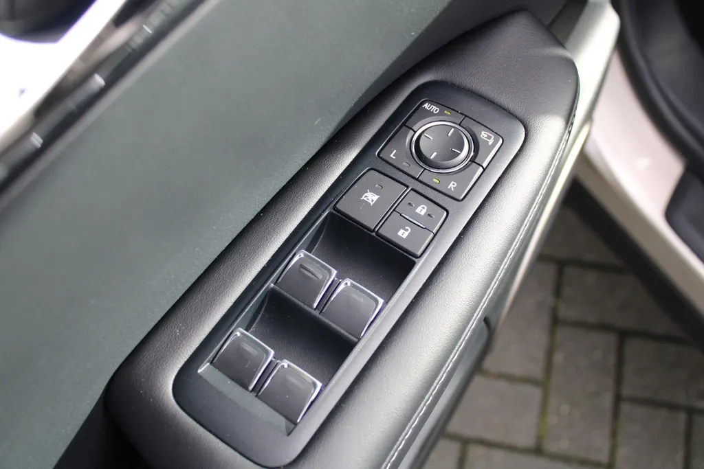 Lexus RX 450h 4WD Luxury Line | 20' LM | Navi | Camera | Leer | Schuif/kantel dak | Cruise adapt. | PDC | Stoelverwarming/ventilatie | HUD | Elek. stoelverstelling |