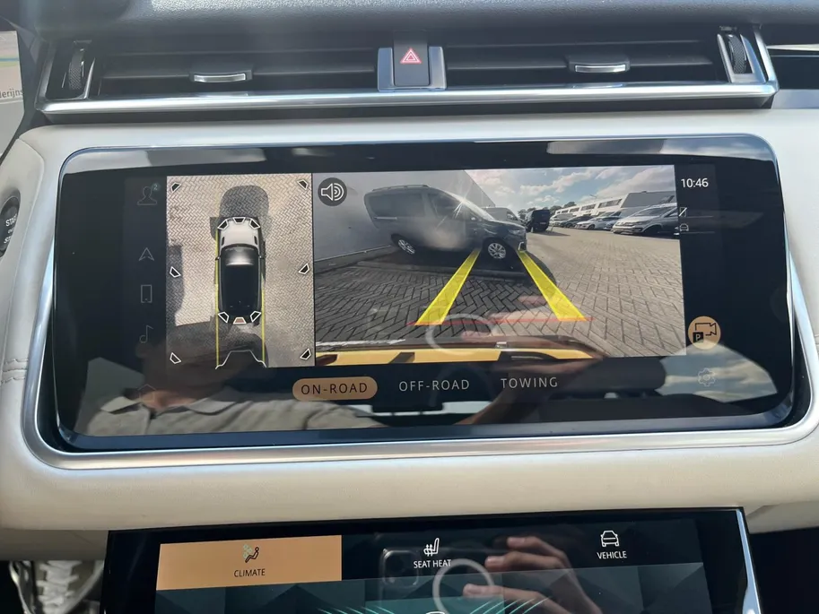Land Rover Range Rover Velar 2.0 P400e S |Meridian Audiosysteem|Elektrisch bedienbare achterklep| Dodehoek detectie| Trekhaak| 12 maanden Bovag Garantie|