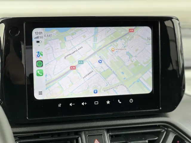 Suzuki Swift 1.2 Select Smart Hybrid | Demonstratievoertuig | Apple Carplay & Android Auto | 16' LM Velgen | Airco | Adaptieve Cruise Control