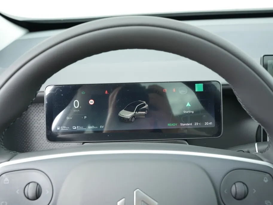 Leapmotor B10 Design Hybrid EV 18.8 kWh | Pano | Camera | Carplay | Navi
