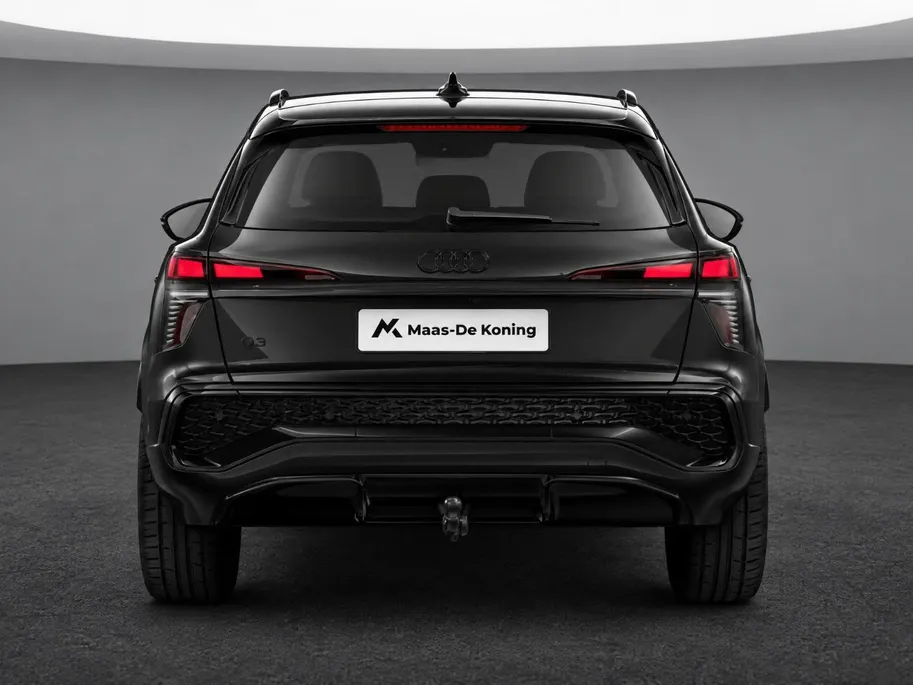 Audi Q3 e-hybrid S edition 272 PK · Trekhaak elek. wegklapbaar · Optiekpakket zwart · S-line sportstoelen