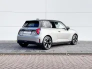 MINI Cooper 3-deurs Electric Cooper E Favoured L 40.7 kWh
