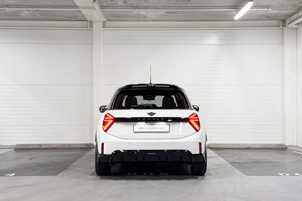 MINI Cooper 5-deurs Cooper S John Cooper Works