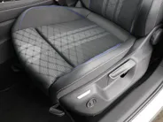 Volkswagen Tayron 1.5 eHybrid 272pk DSG R-Line Edition · Panoramadak · Inklap. Trekhaak · 360 Camera · Matrix LED · Stuur- & Stoelverwarming · Keyless · Garantie t/m 03-11-2029 of 100.000km