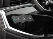 Audi Q3 45 TFSIe 245pk S-tronic Advanced Edition · SOH 92,5% · Camera · Apple/Android Car Play · S line interieur · P-Sensoren · Elek. Achterklep · 18'' Inch · Stoelverwarming ·