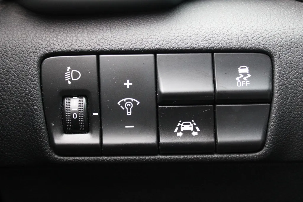 Kia Sportage 1.6 GDI First Edition | 17' LM | Navi | Airco | Cruise | Camera | PDC | Trekhaak |