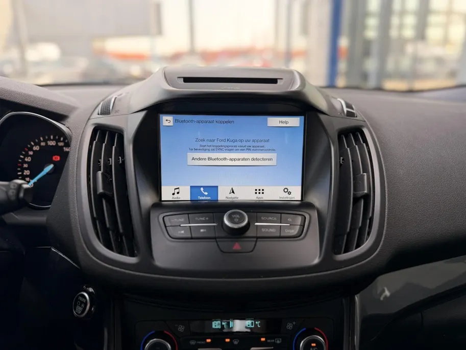 Ford Kuga 1.5 EcoBoost Titanium TREKHAAK I VOORRUITVERWARMING I ACHTERUITRIJCAMERA I CRUISE CONTROL I APPLE CARPLAY / ANDROID AUTO I
