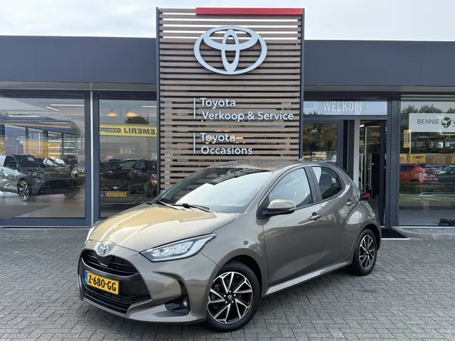 Toyota Yaris 1.5 Hybrid Dynamic | Keyless | Stoelverwarming | Adapt. Cruise