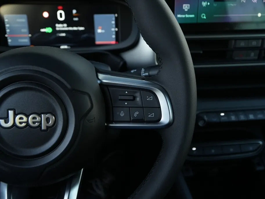 Jeep Avenger 1.2 e-Hybrid Black Edition | Winter | Navi | Carplay