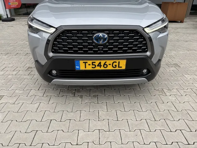 Toyota Corolla Cross 2.0 HP Hybrid Launch Edition | Trekhaak