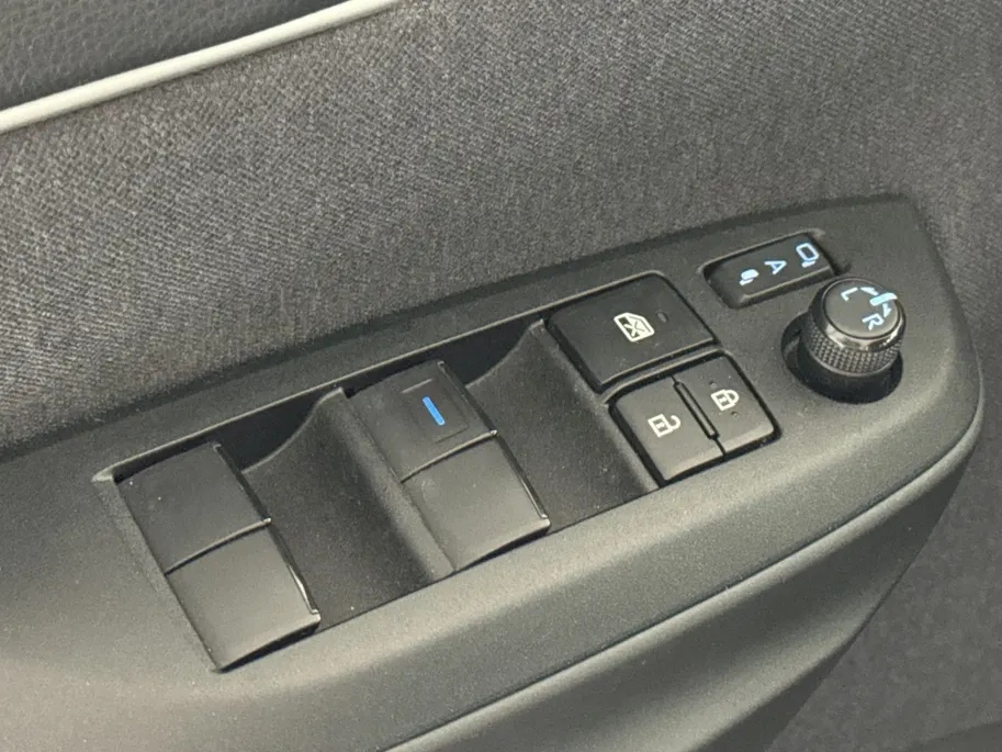 Toyota Yaris Cross 1.5 Hybrid Dynamic | Navigatie | 17'' L.M. Velgen | Adaptieve Cruise Control