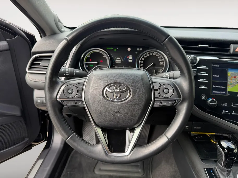 Toyota Camry 2.5 Hybrid Premium | APPLE CARPLAY EN ANDROID AUTO | LM VELGEN | LEDER | STOELVERWARMING | CRUISE | NAVI |