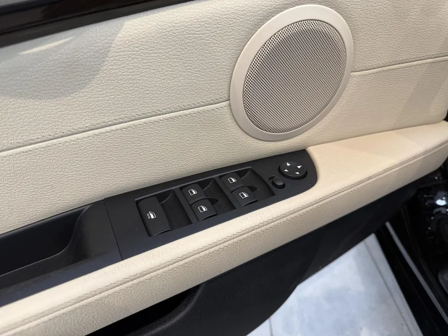 BMW Z4 Roadster sDrive23i 204PK Handgeschakeld Executive Stoelverwarming