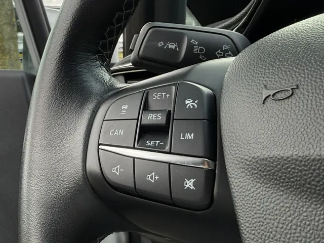 Ford Fiesta 1.0 EcoBoost 100pk 5dr Titanium | Camera | Navi | B&O | Verwarmbare voorruit | Apple Carplay & Android Auto | Cruise Control