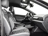 Volkswagen ID.4 150pk Pure 52 kWh · Apple/Android Car Play · Camera · Wegklapbare Trekhaak · Navigatie · P-Sensoren · Stoel & Stuur Verwarming · 18'' Inch ·