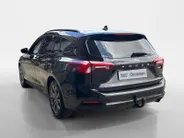 Ford Focus Wagon 1.0 EcoBoost Hybrid Titanium | Trekhaak | Stoel, stuur en voorruitverwarming | Cruise | Climate