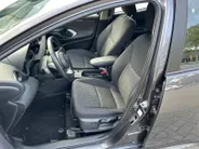 Toyota Yaris 1.5 Hybrid 115 Active | Super complete en leuke uitvoering! NU INCL. Premiumpakket gratis o.a. incl 12 maanden garantie! RIJKLAARPRIJS!!