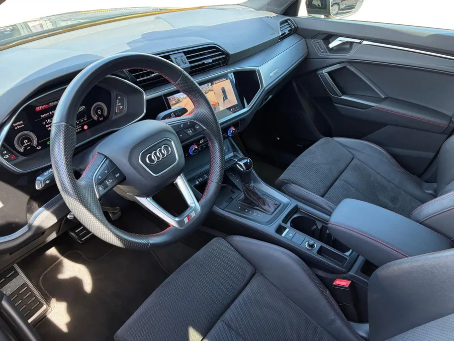 Audi Q3 45 TFSI e S edition *Automaat*Navi+360Camera*Climate Control*Virtual Cockpit*Sonos Audio*Elektrische achterklep*Zeer nette auto!