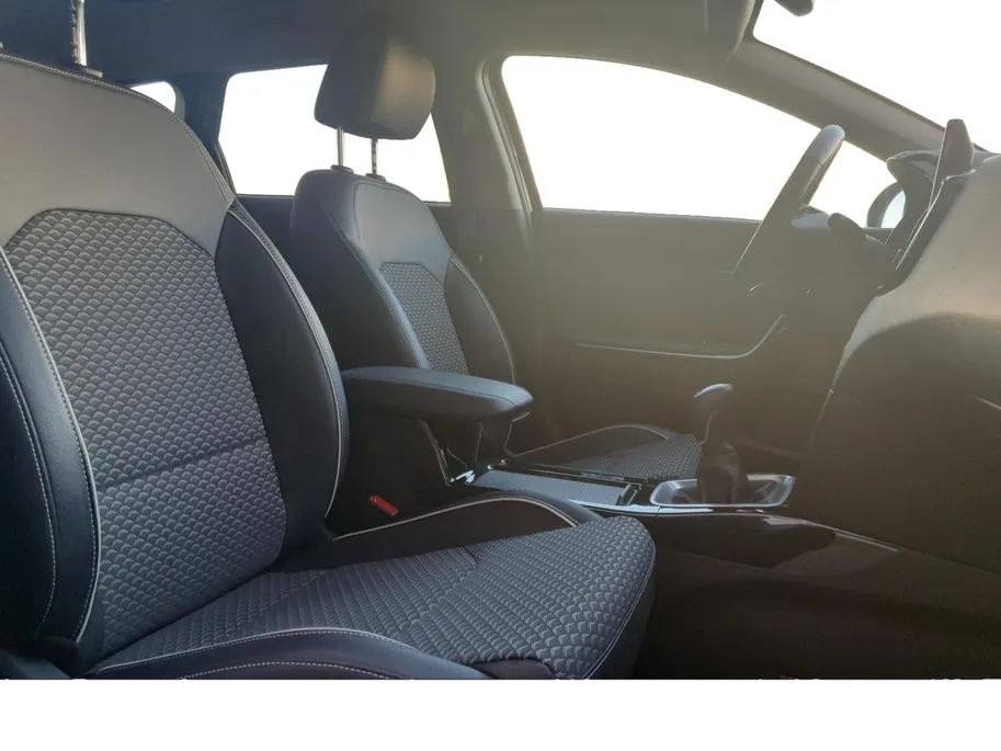 Kia Ceed Sportswagon 1.0T DynamicPlusLine DEMO | Direct beschikbaar | Stoel en stuurverwarming | Dodehoekdetectie | Getinte ramen achter | Elektrische achterklep | Keyless met startknop | Parkeersensoren voor en achter |