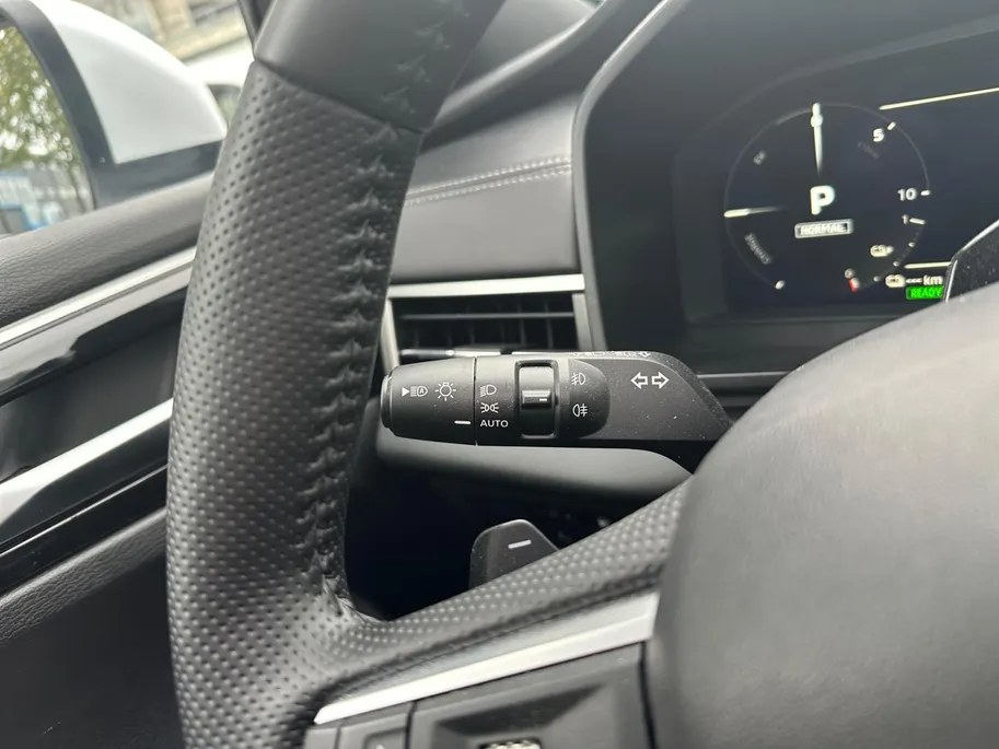 Mitsubishi Outlander 2.4 PHEV Instyle | Pano | Stoel Verkoeling | ACC |
